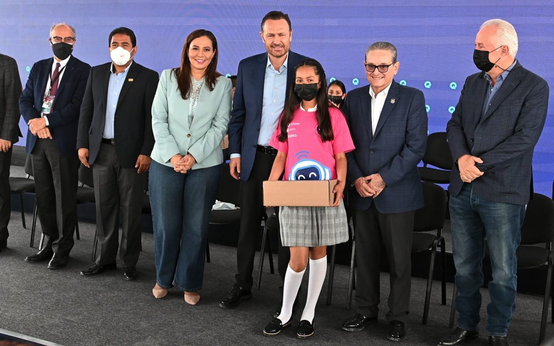 Anuncian programa en Querétaro para dotar con internet a todas las escuelas públicas de educación básica