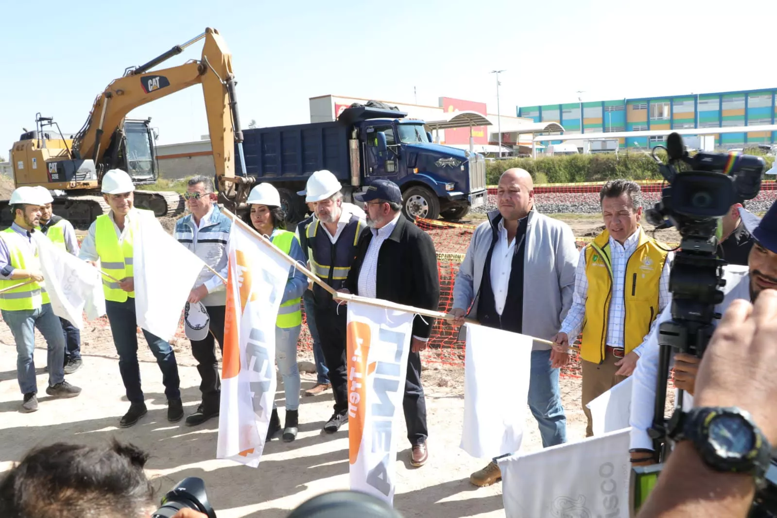 Avanza construcción de tren ligero hacia Tlajomulco