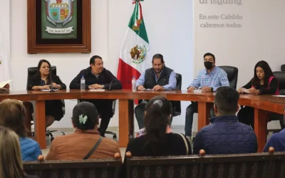 Firman primeras escrituras del Programa de Regularización de Asentamientos Humanos