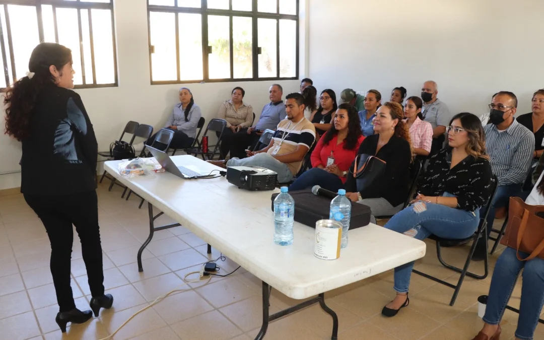 En Los Cabos, personal del servicio público se capacita con miras a su profesionalización