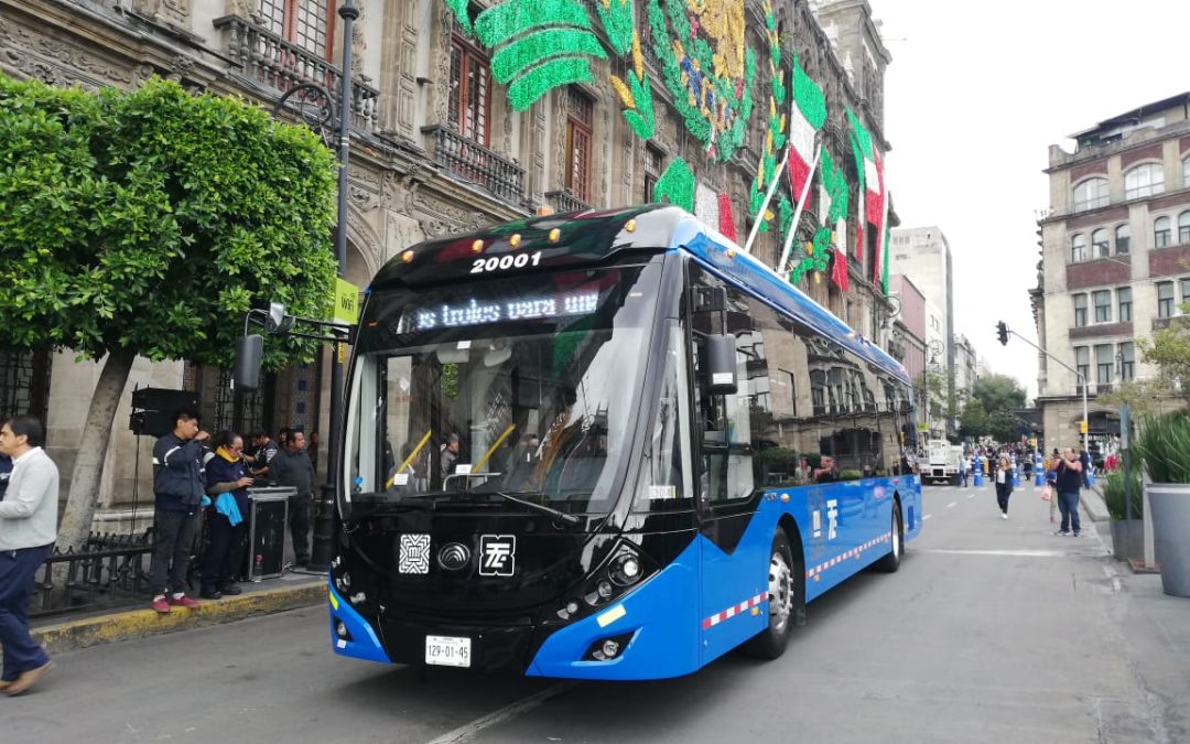 SICT y CDMX firman convenio para adquirir 102 trolebuses