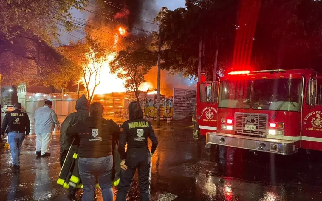 Incendio en predio de la alcaldía Cuauhtémoc