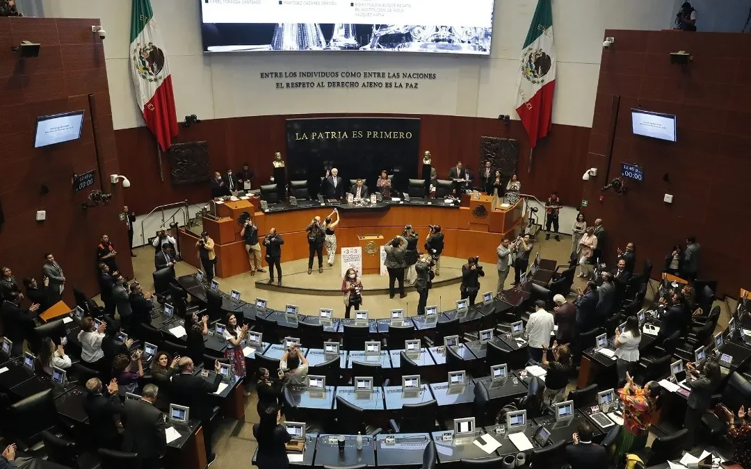 Comisión Permanente emite declaración de constitucionalidad de ley 3 de 3 para cargos públicos