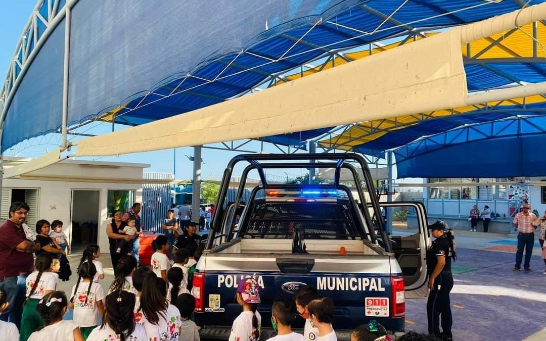 Ayuntamiento de Los Cabos garantiza la seguridad vial en zonas de escuelas