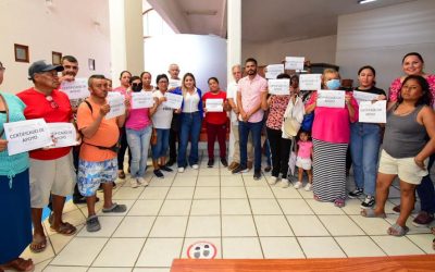 Gobierno de Los Cabos beneficia a 23 familias de CSL con la entrega de apoyos económicos