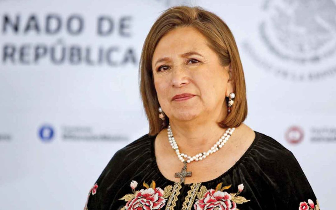 Xóchitl Gálvez denuncia a AMLO ante la FGR por revelar información sobre empresas