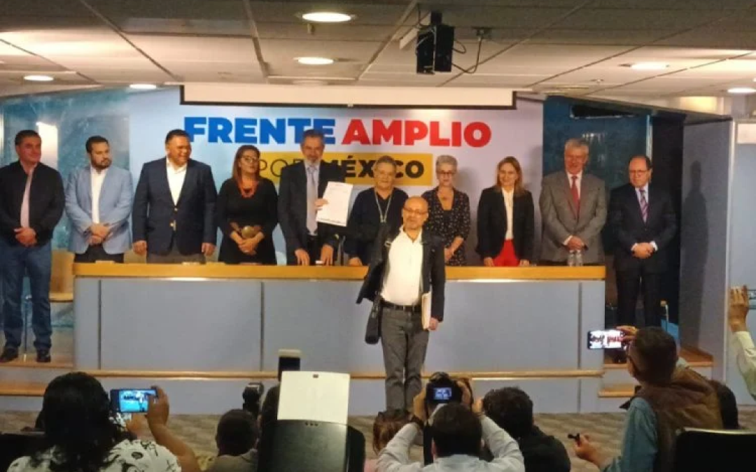 Enrique De la Madrid e Israel Rivas se registran a candidatura presidencial del FAM