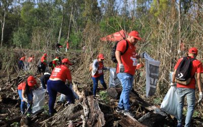 Industria Mexicana de Coca-Cola trabaja con gobiernos locales en jornadas de limpieza