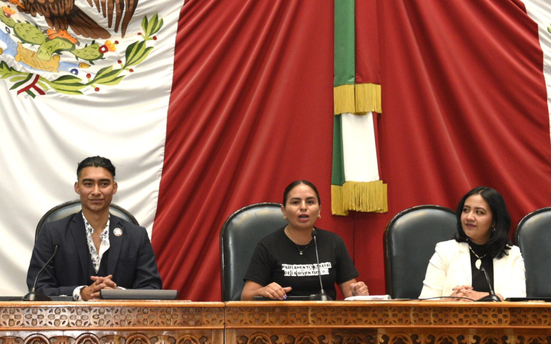 Participantes en Parlamento de la Juventud de Edomex solicitan más espacios de acción social