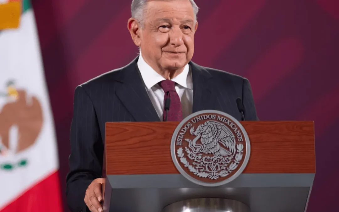 A consulta libros de texto en estados donde no se quieren distribuir: AMLO