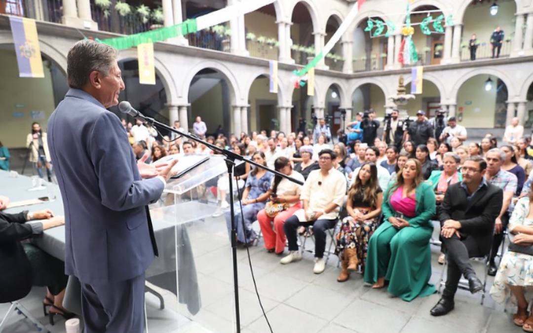 DIF Zapopan capacita a mujeres en el ramo de la moda