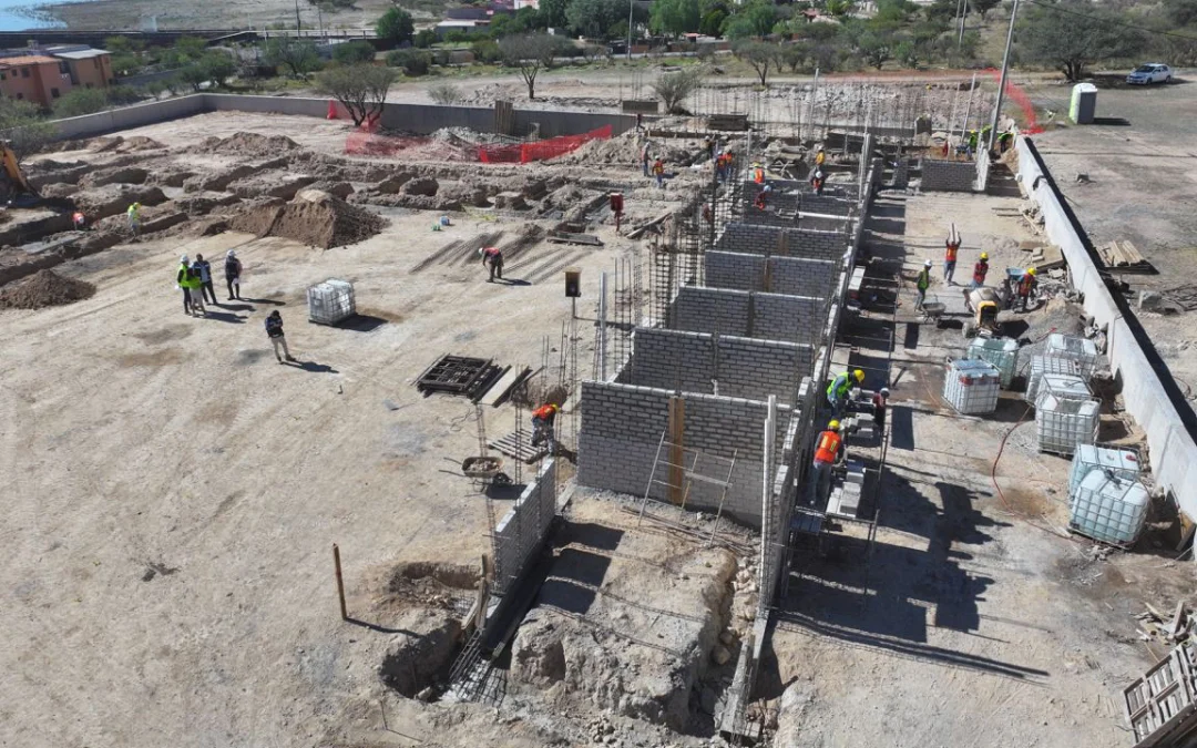 Trabaja SDUOP en la construcción del nuevo Centro de Salud de Tequisquiapan