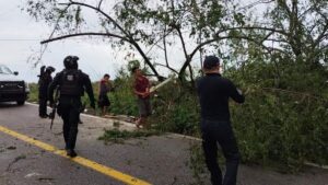 Empresas apoyan damnificados en Guerrero