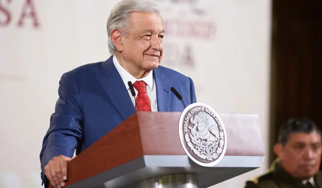 AMLO anuncia nuevo incremento de 20 % al salario mínimo