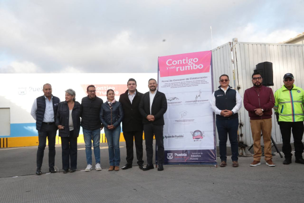 Ayuntamiento capitalino y Agua de Puebla firman convenio para regular descargas residuales del rastro municipal