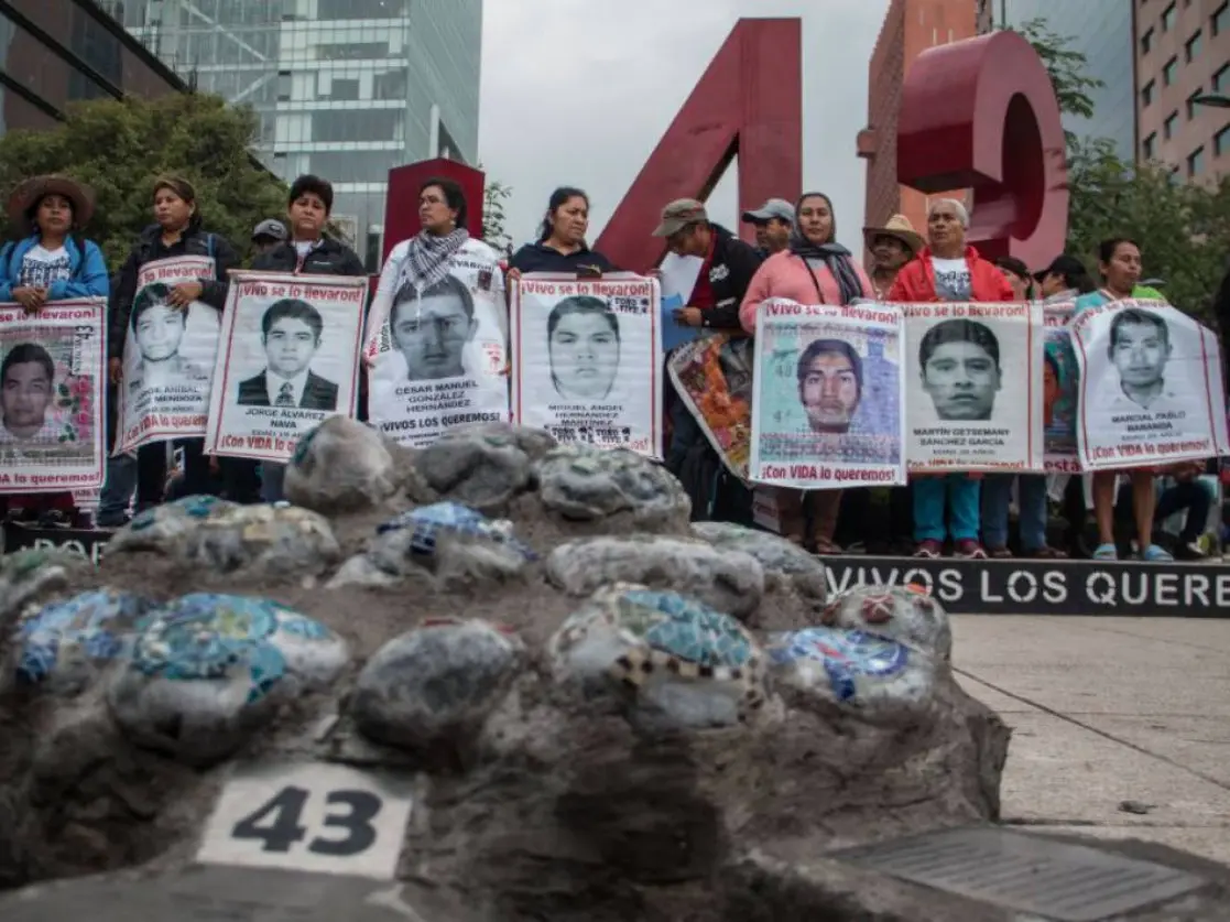 Sacan de prisión a los 8 militares acusados por desaparición