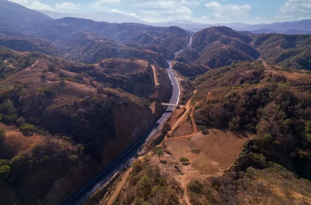 La autopista Oaxaca-Puerto Escondido detonará la economía estatal