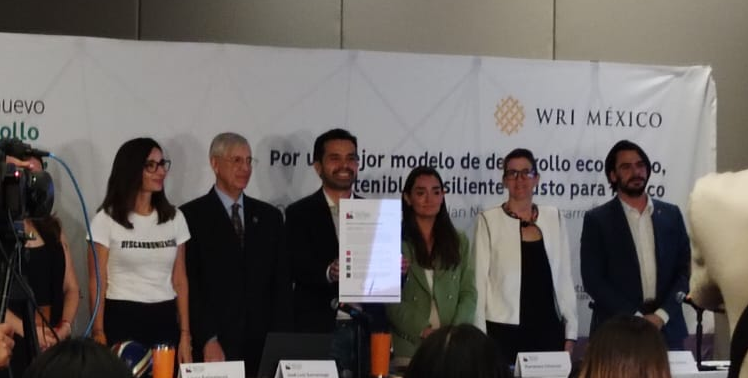 WRI y Álvarez Máynez firman Pacto por una Revolución Sostenible