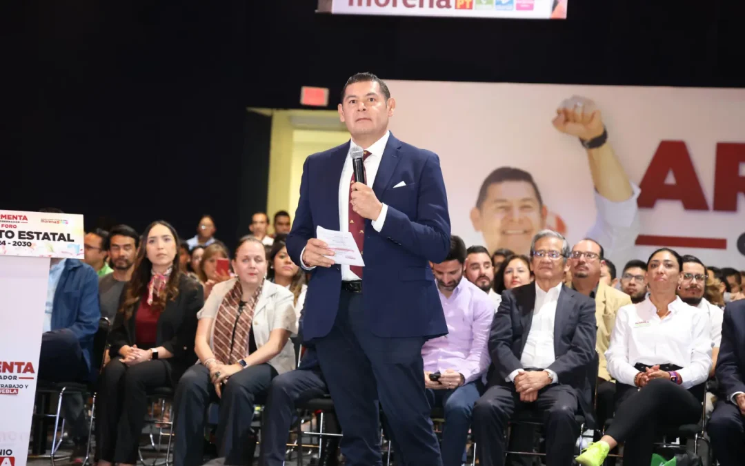 Alejandro Armenta Mier busca apoyar a mujeres en Puebla