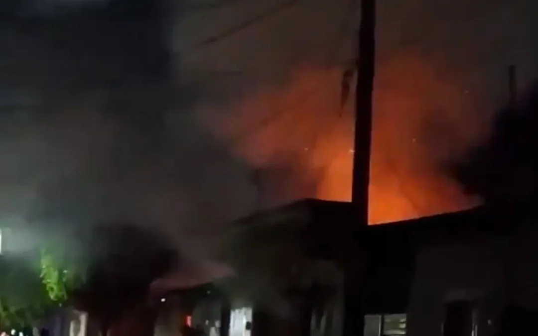 Encapuchados incendian casas en La Concordia, Chiapas por presunto conflicto electoral