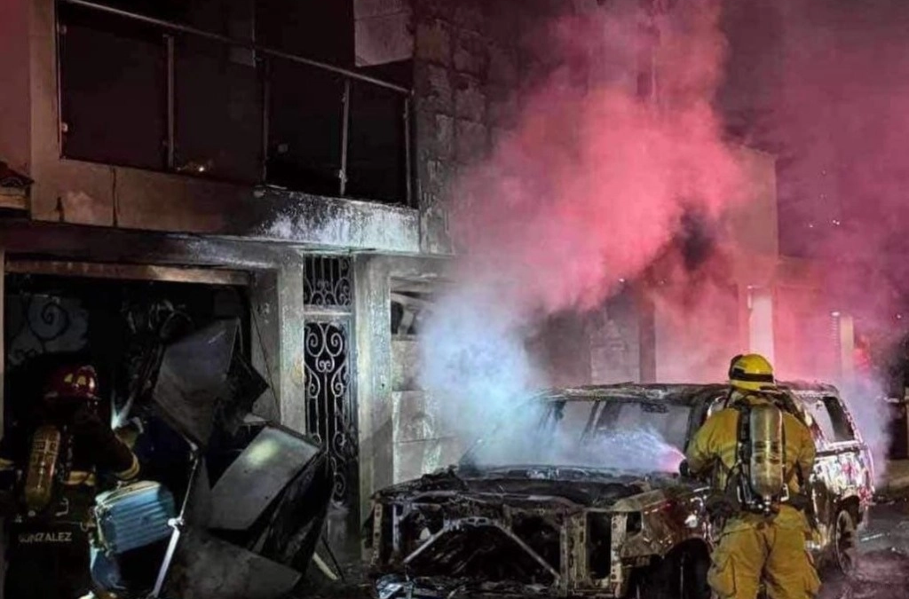 Incendian auto del presidente municipal de Tecate, Darío Benítez