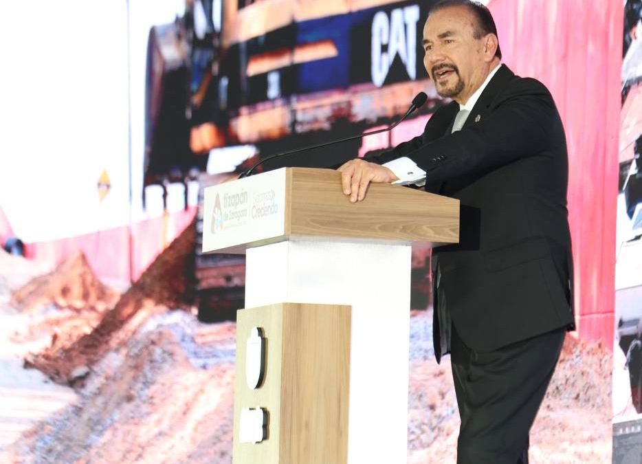 Pedro Rodríguez Villegas toma protesta como alcalde de Atizapán de Zaragoza