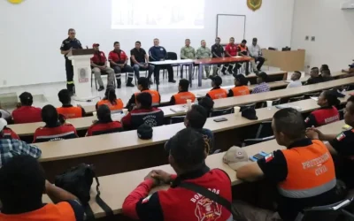 Capacitan a municipios de Guerrero para prevenir incidentes en fiestas decembrinas