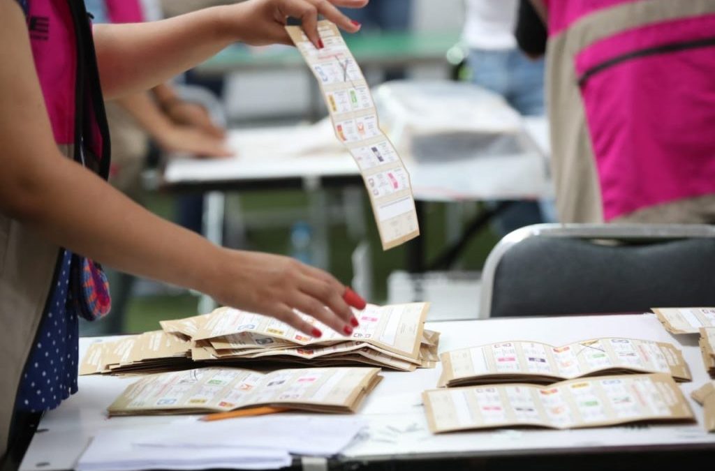 Elecciones 2025: Durango y Veracruz, en víspera de arrancar campañas