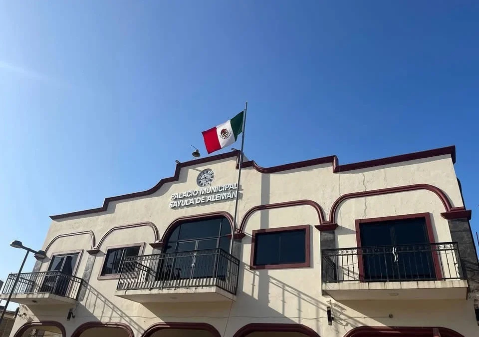 Renuncian ediles de Sayula de Alemán; acusan a presidenta municipal de corrupción 