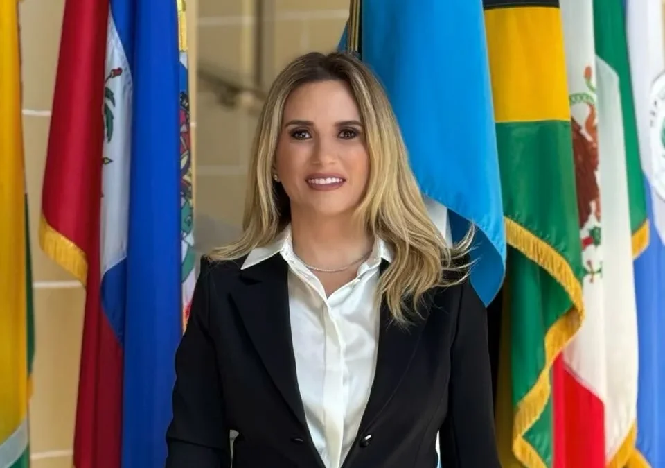 Alcaldesa de Huixquilucan presenta el Complejo Rosa Mística ante la OEA