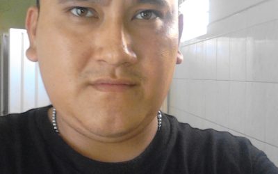 Captan al director de la policía de Tixkokob ebrio; lo exhiben por golpear a una mujer