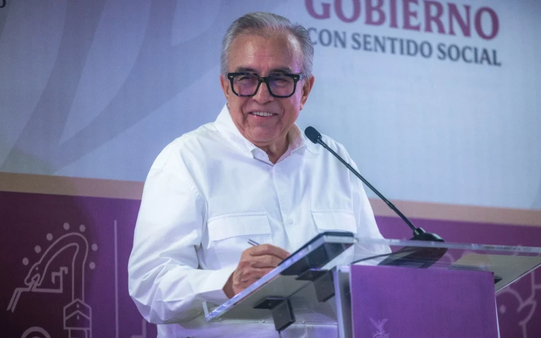 Entrega gobernador nuevo edificio en el COBAES en Mazatlán