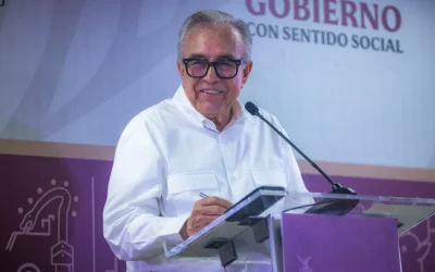 Entrega gobernador nuevo edificio en el COBAES en Mazatlán