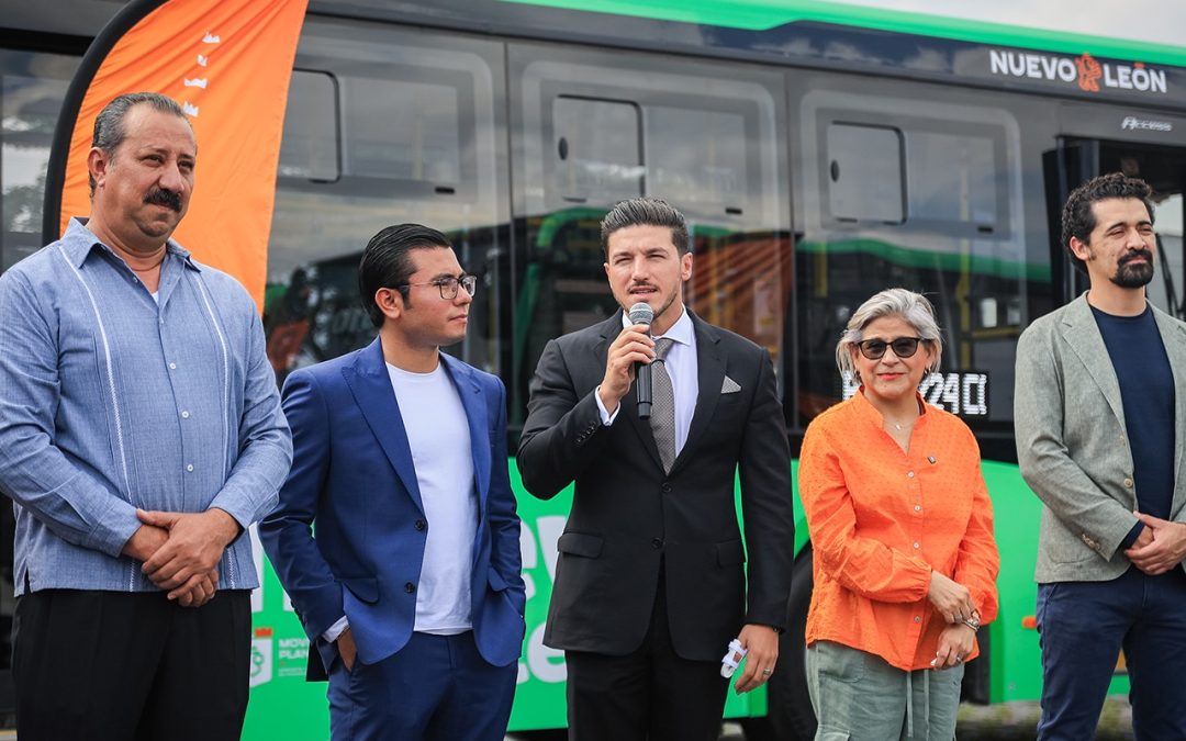 Nuevo León renueva su transporte público con 16 nuevas unidades
