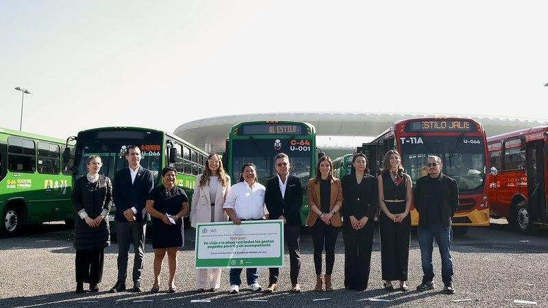 Jalisco renueva sistema de transporte con 100 unidades