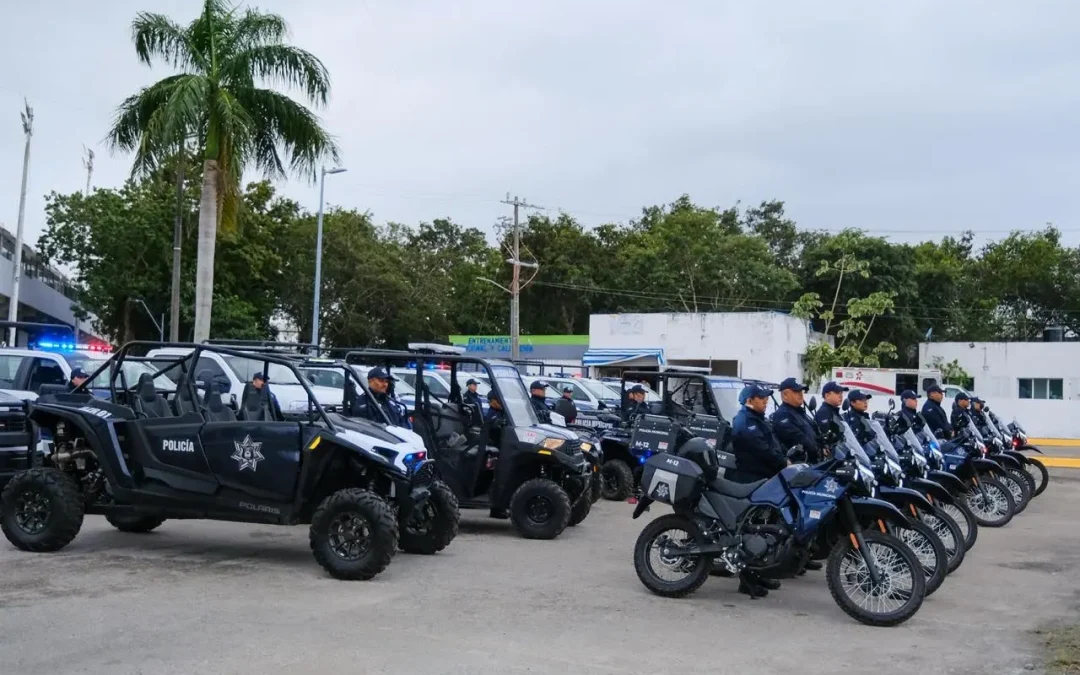 Cozumel fortalece seguridad con nuevos vehículos y equipo para la policía municipal 