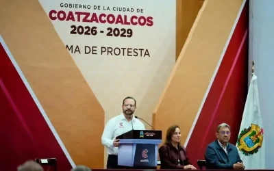 Rinden protesta 211 alcaldes de Veracruz 