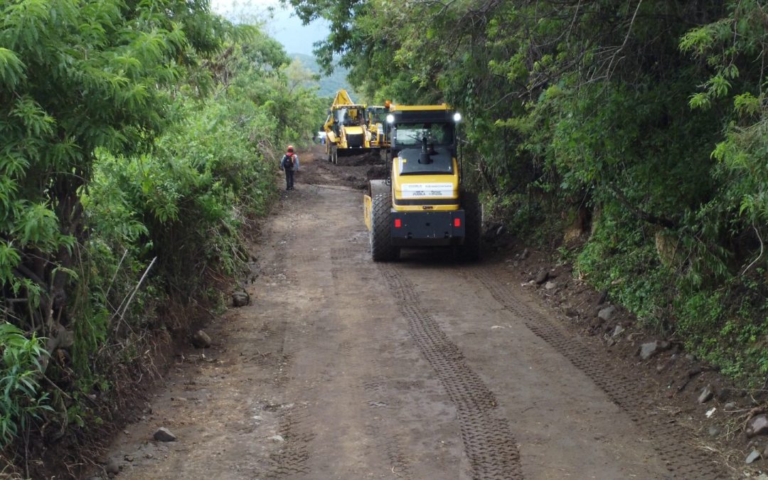 Gobierno de Puebla impulsa obras municipales de conectividad rural y seguridad vial