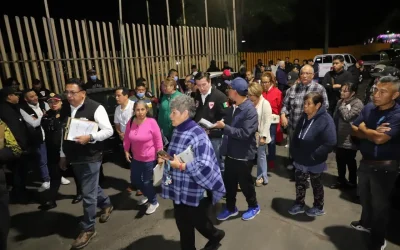 Álvaro Obregón sale de noche para atender a vecinos