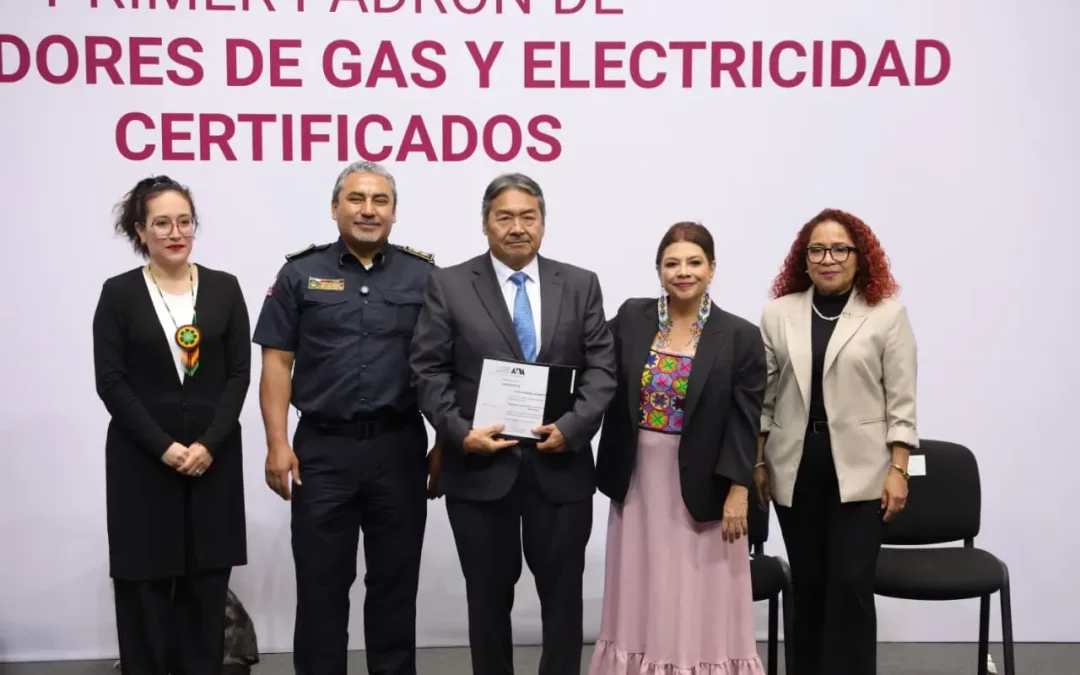 Presenta Clara Brugada primer padrón de instaladores de gas y electricidad certificados en la CDMX