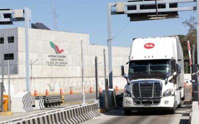 Transportistas realizan paro indefinido, aplican cierre en carreteras y accesos a distintas ciudades