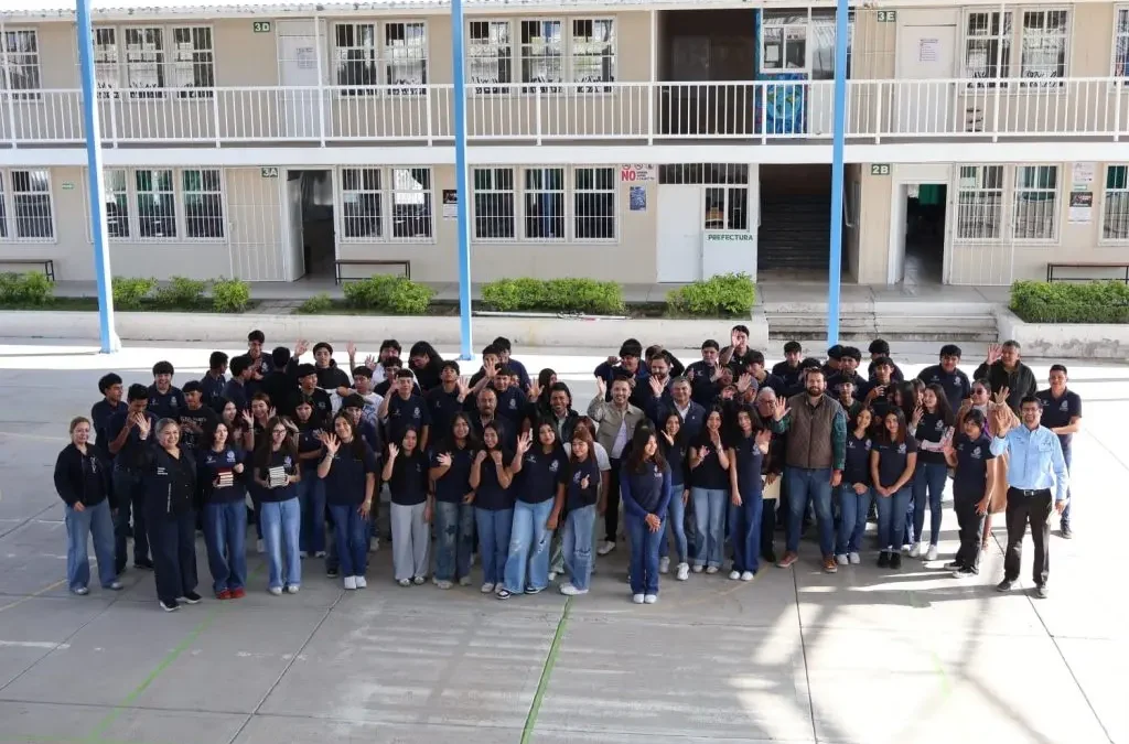 Guanajuato anuncia inversión histórica de más de mil millones de pesos en educación media superior