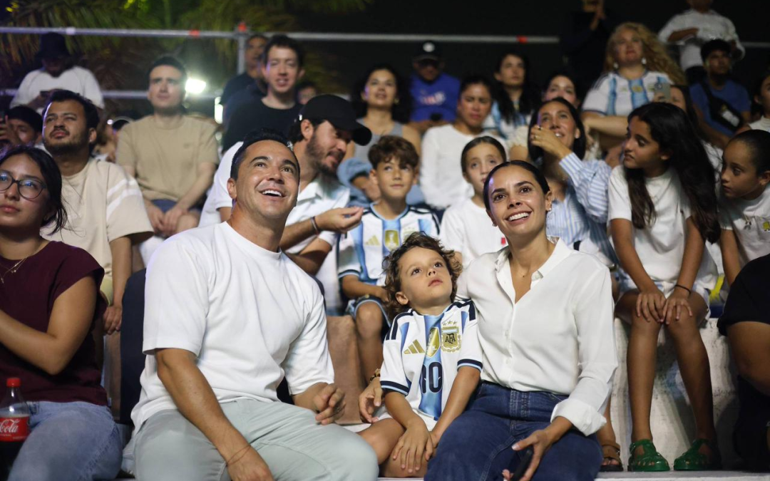 “Cancún Fut Fest” reúne a cientos de aficionados para el Argentina vs Argelia