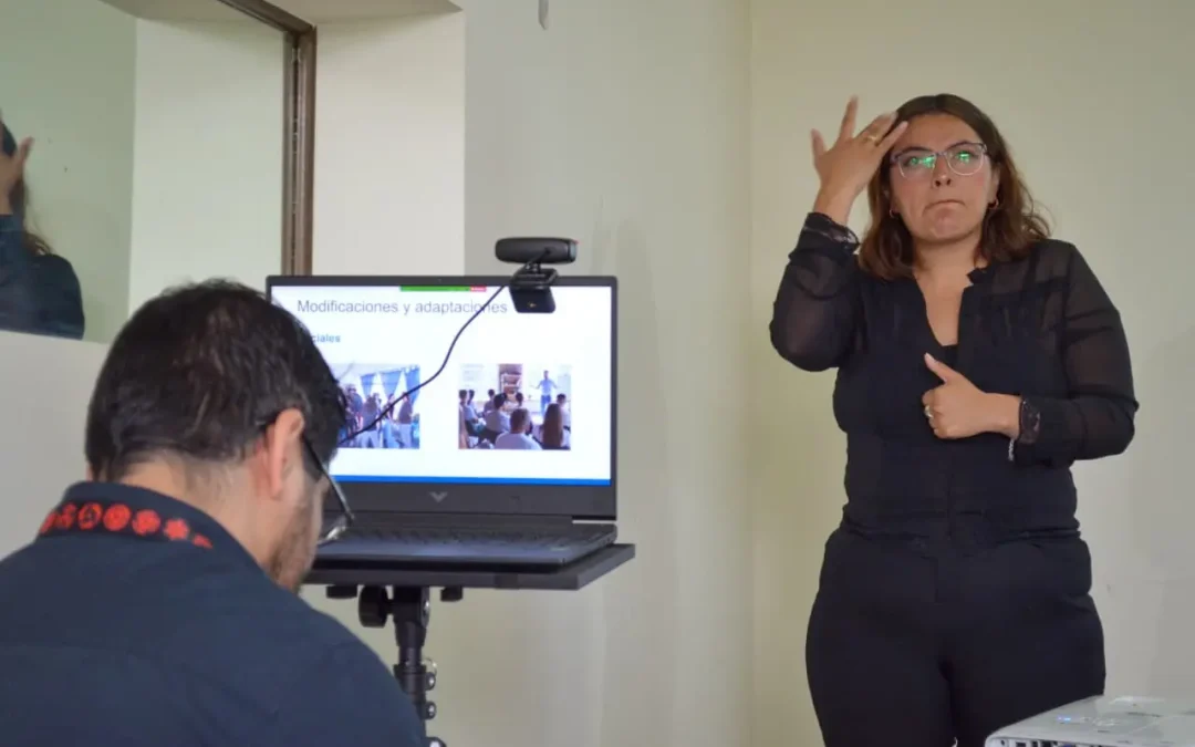 Edomex abre curso virtual gratuito de Lengua de Señas Mexicana para fomentar la inclusión