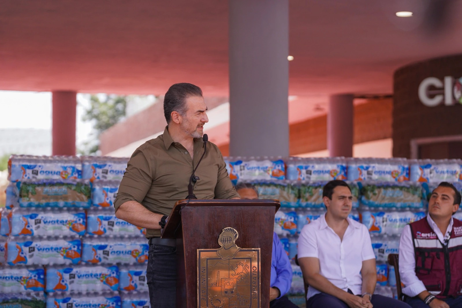 Monterrey se une al apoyo metropolitano a García ante crisis por desabasto de agua