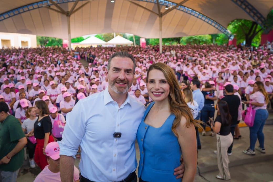 Con tarjeta Regia Plus Monterrey impulsa a 2 mil 500 mujeres