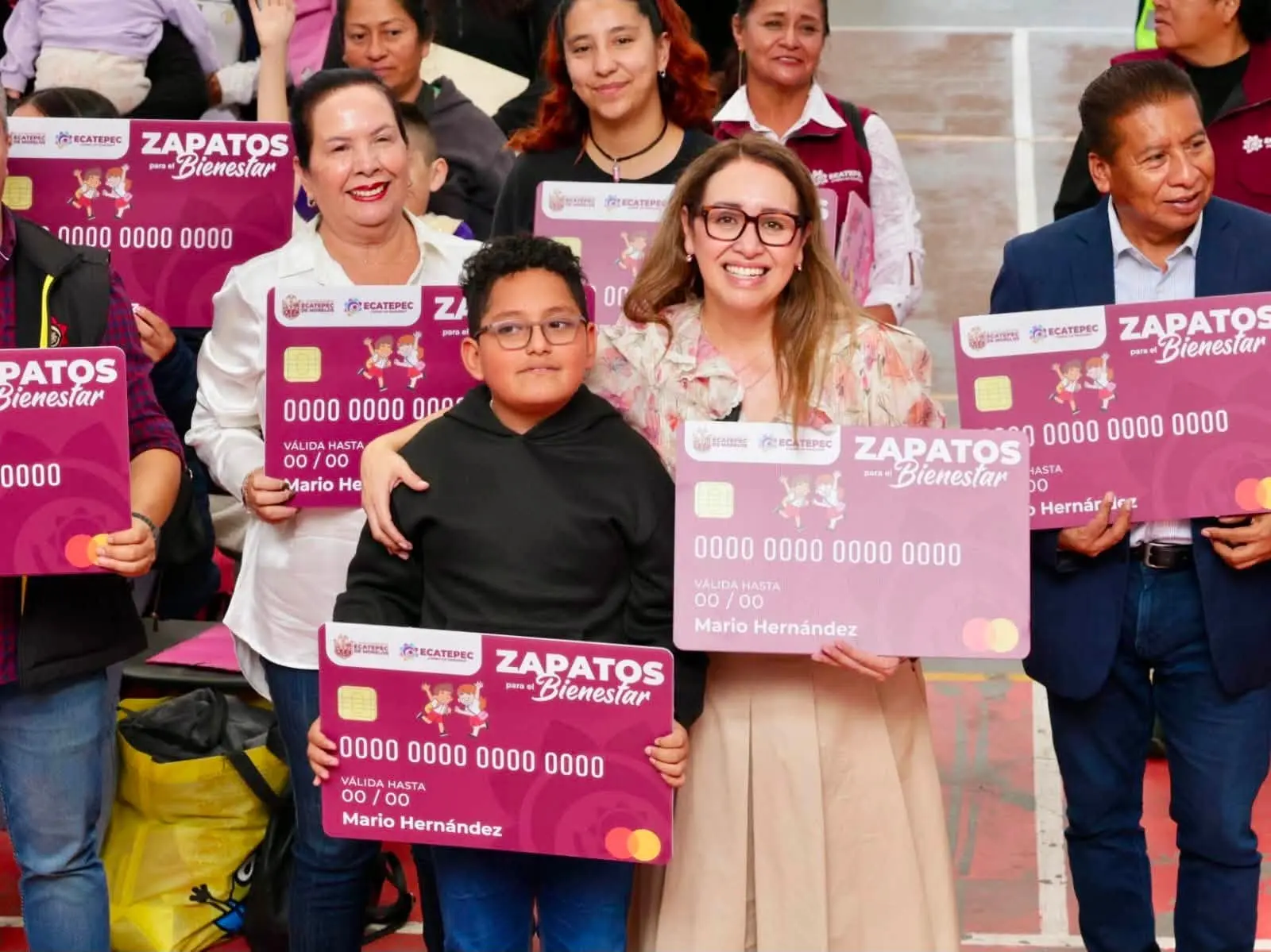 Ecatepec inicia entrega de apoyos del programa “Zapatos para el Bienestar”