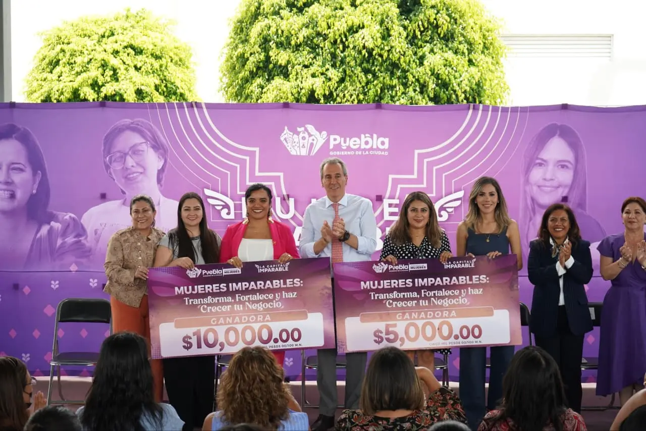 Mujeres Imparables: Puebla capital entrega apoyos para impulsar negocios de emprendedoras