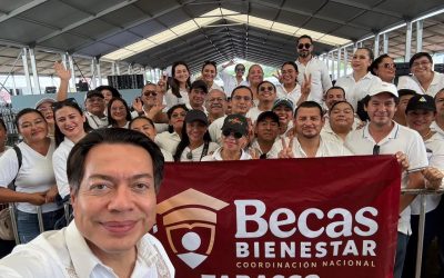 Tabasco y Guerrero amplían oportunidades educativas con becas, nuevos bachilleratos y universidades