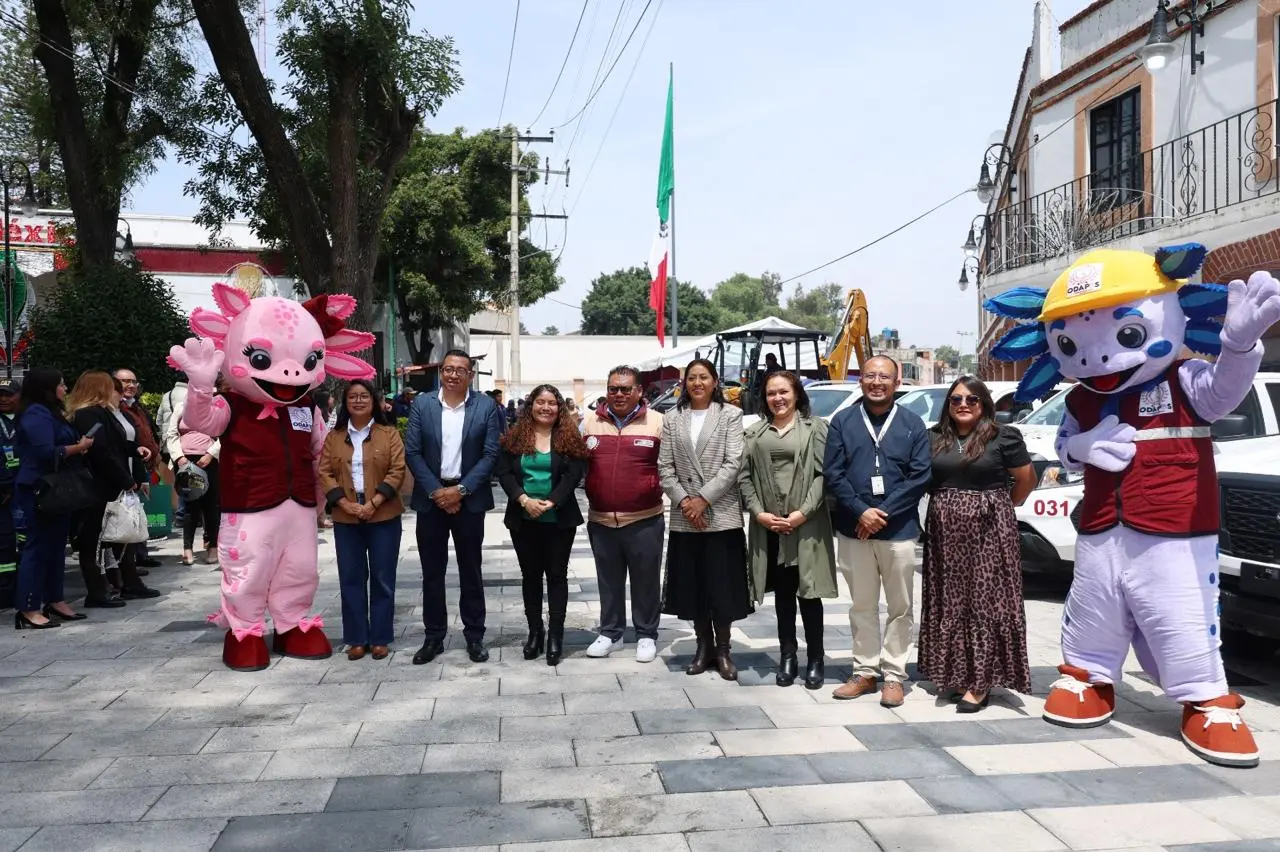 Chimalhuacán fortalece ODAPAS con nuevo parque vehicular